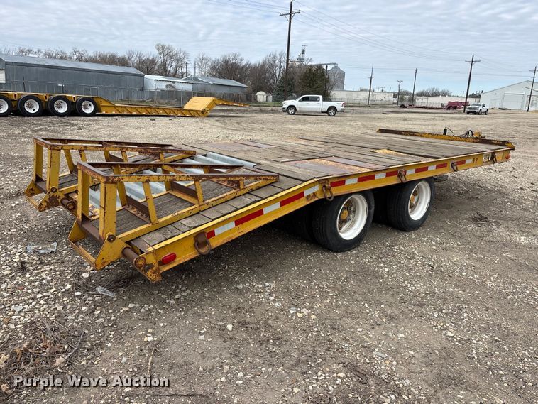 image for item EA4689 1975 RIVI TLA16T-2 equipment trailer