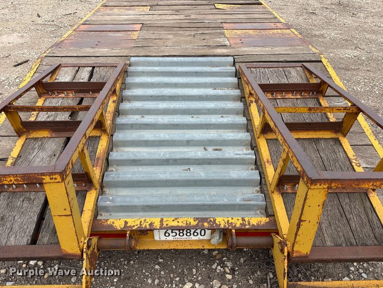 image for item EA4689 1975 RIVI TLA16T-2 equipment trailer