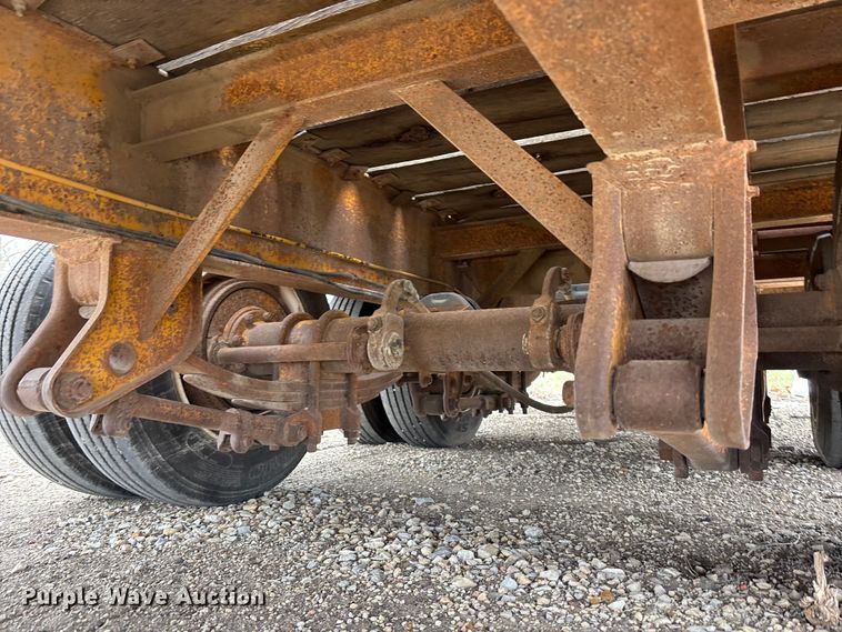 image for item EA4689 1975 RIVI TLA16T-2 equipment trailer