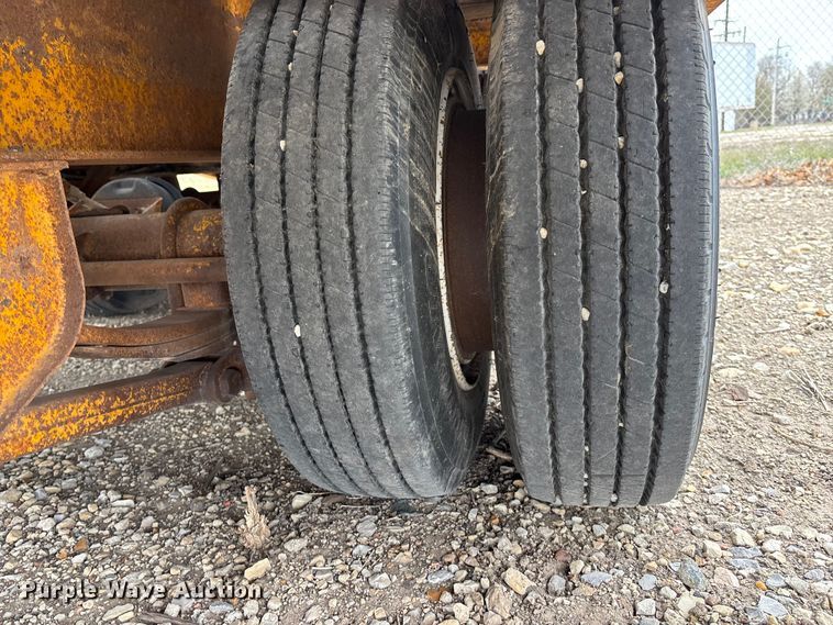 image for item EA4689 1975 RIVI TLA16T-2 equipment trailer