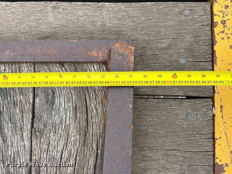 image for item EA4689 1975 RIVI TLA16T-2 equipment trailer