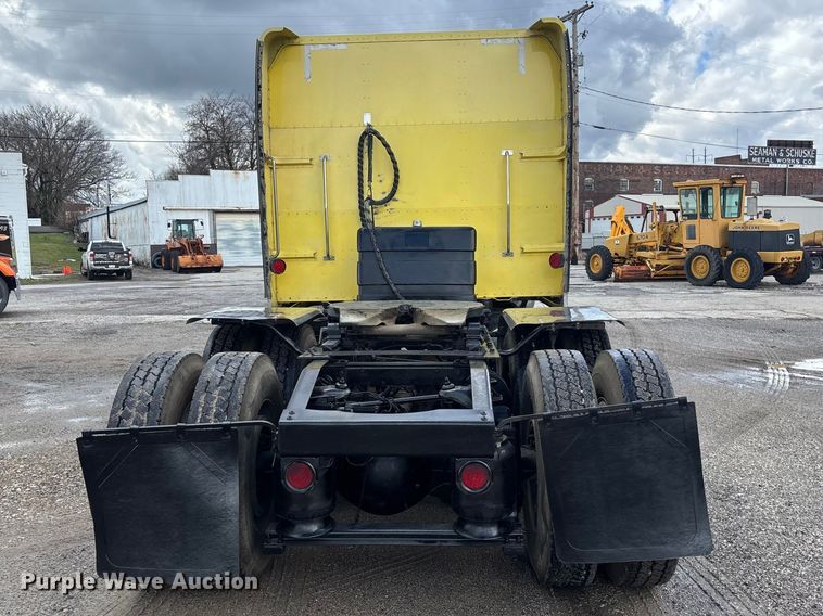 image for item EA4708 2003 Peterbilt 379 semi truck
