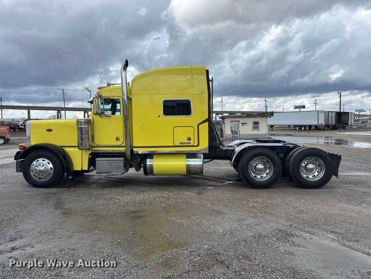 image for item EA4708 2003 Peterbilt 379 semi truck