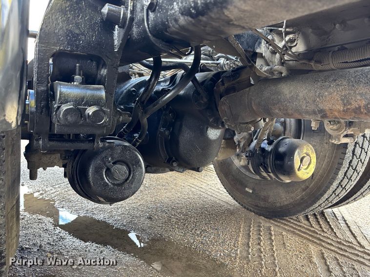 image for item EA4708 2003 Peterbilt 379 semi truck