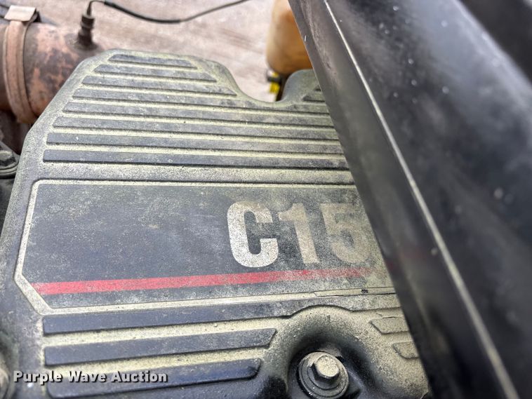 image for item EA4708 2003 Peterbilt 379 semi truck