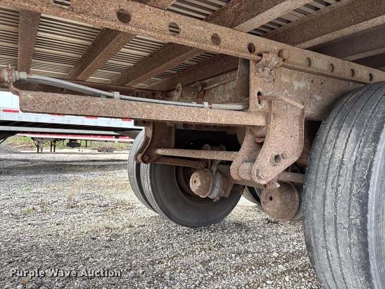 image for item EA4712 1995 Utility VS2D dry van trailer