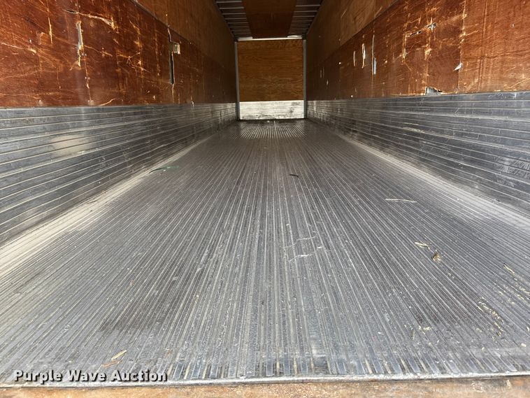 image for item EA4712 1995 Utility VS2D dry van trailer