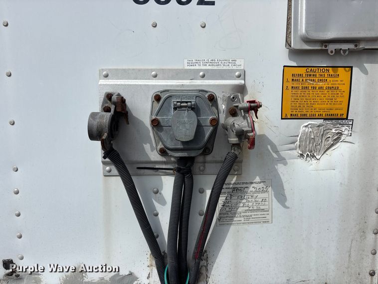 image for item EA4714 2007 Utility VS2DC dry van trailer