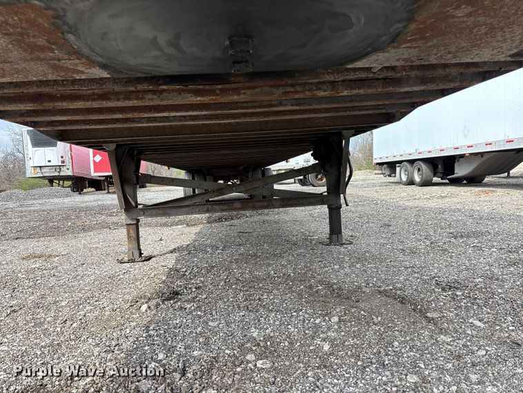 image for item EA4714 2007 Utility VS2DC dry van trailer