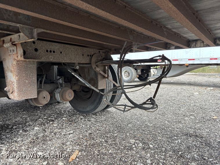 image for item EA4714 2007 Utility VS2DC dry van trailer