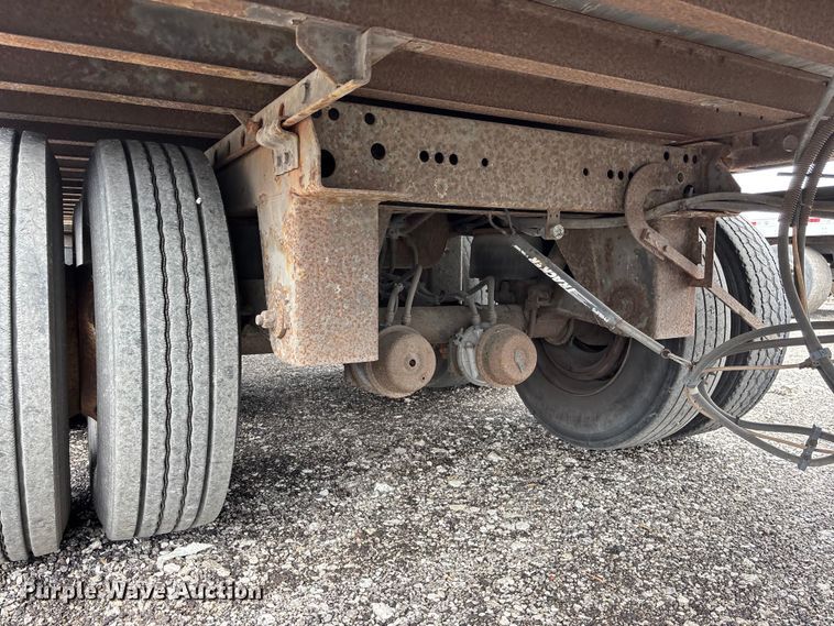 image for item EA4714 2007 Utility VS2DC dry van trailer