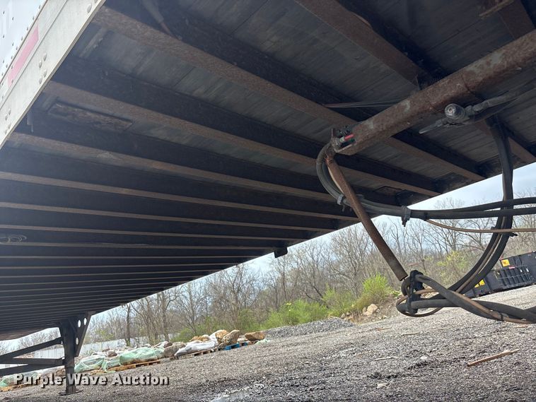 image for item EA4714 2007 Utility VS2DC dry van trailer