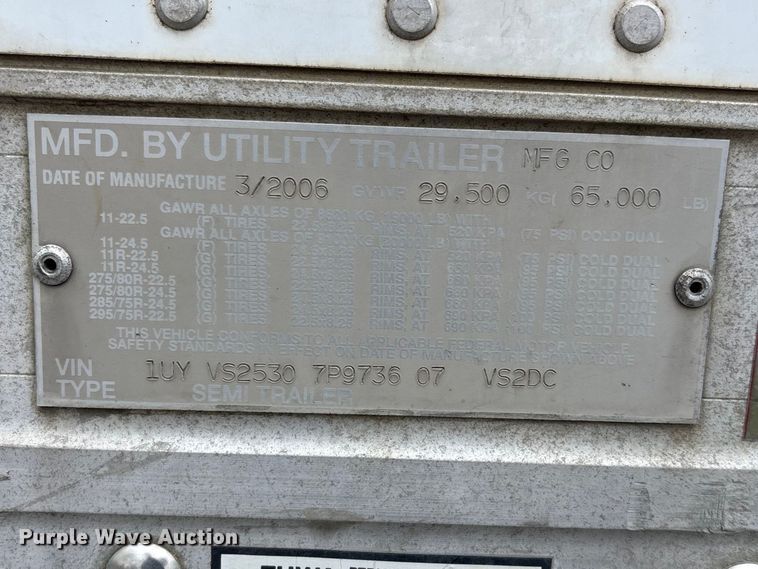 image for item EA4714 2007 Utility VS2DC dry van trailer