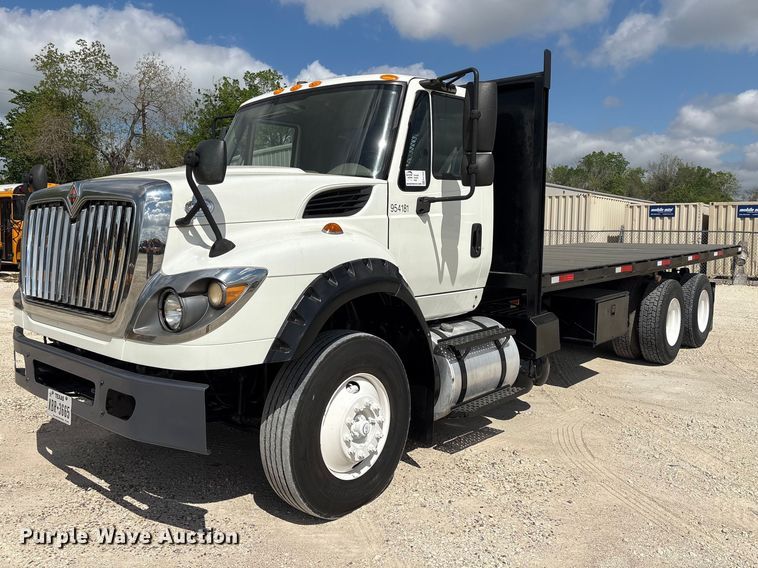 image for item EA7269 2015 International 7600 dump flatbed truck
