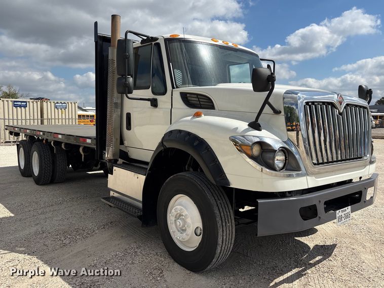 image for item EA7269 2015 International 7600 dump flatbed truck