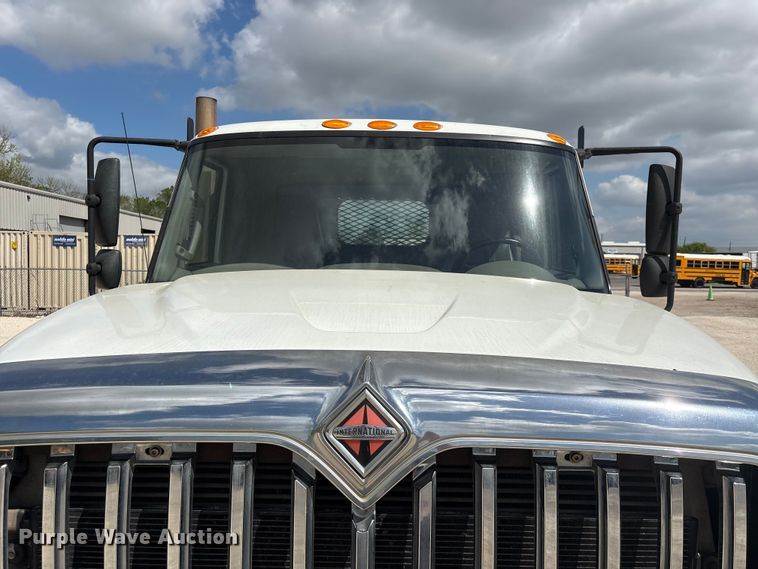 image for item EA7269 2015 International 7600 dump flatbed truck