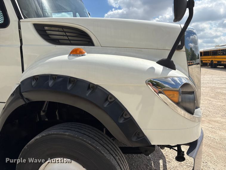 image for item EA7269 2015 International 7600 dump flatbed truck