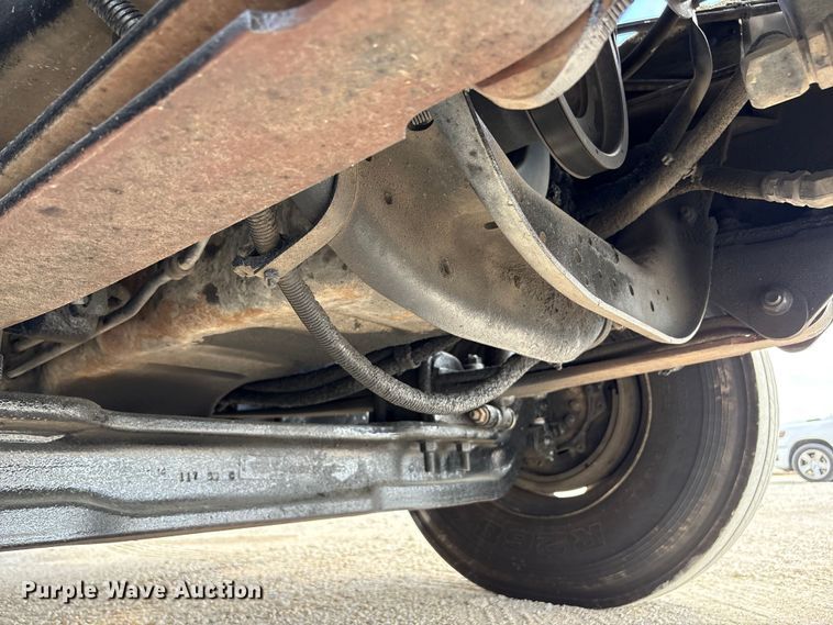 image for item EA7269 2015 International 7600 dump flatbed truck