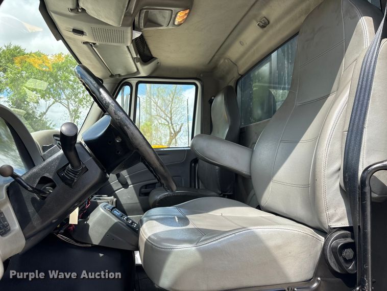 image for item EA7269 2015 International 7600 dump flatbed truck