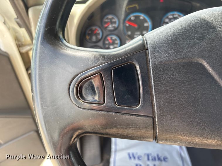 image for item EA7269 2015 International 7600 dump flatbed truck