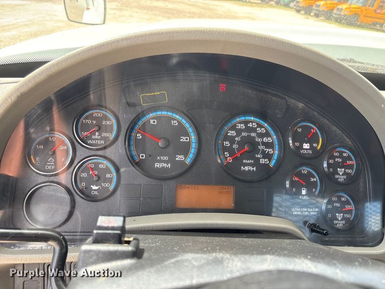 image for item EA7269 2015 International 7600 dump flatbed truck