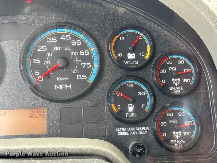 image for item EA7269 2015 International 7600 dump flatbed truck