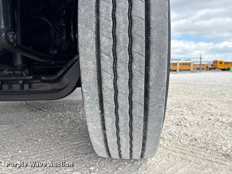 image for item EA7269 2015 International 7600 dump flatbed truck