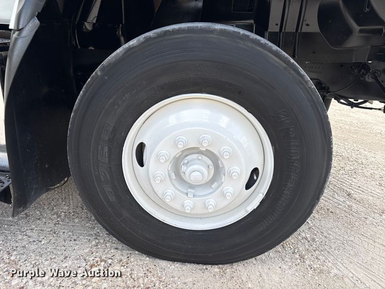 image for item EA7269 2015 International 7600 dump flatbed truck