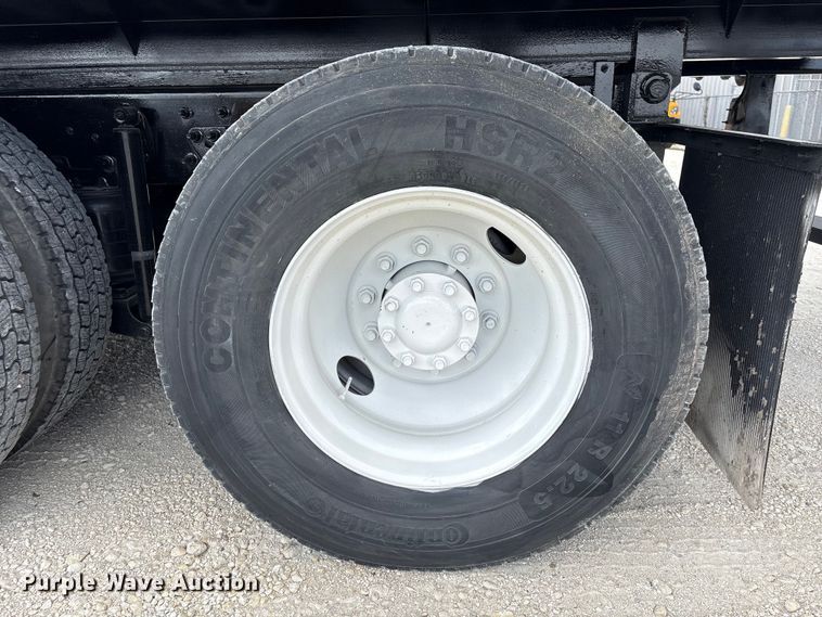 image for item EA7269 2015 International 7600 dump flatbed truck