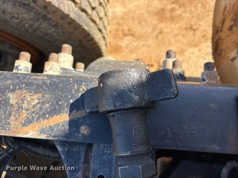 image for item EA7946 2008 Freightliner CL120 semi truck