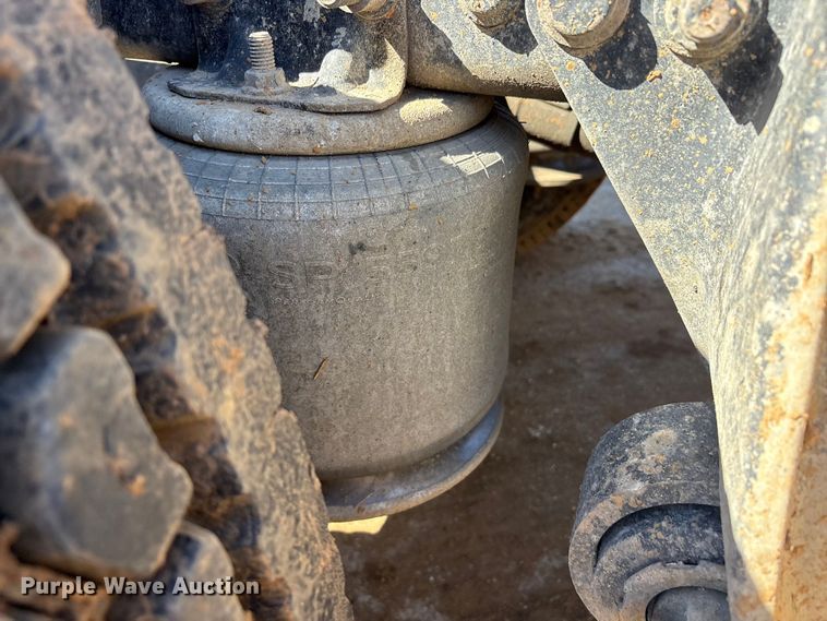 image for item EA7946 2008 Freightliner CL120 semi truck