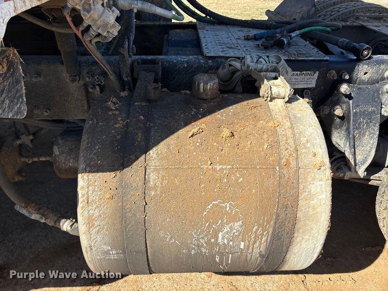 image for item EA7946 2008 Freightliner CL120 semi truck