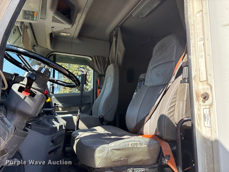 image for item EA7946 2008 Freightliner CL120 semi truck