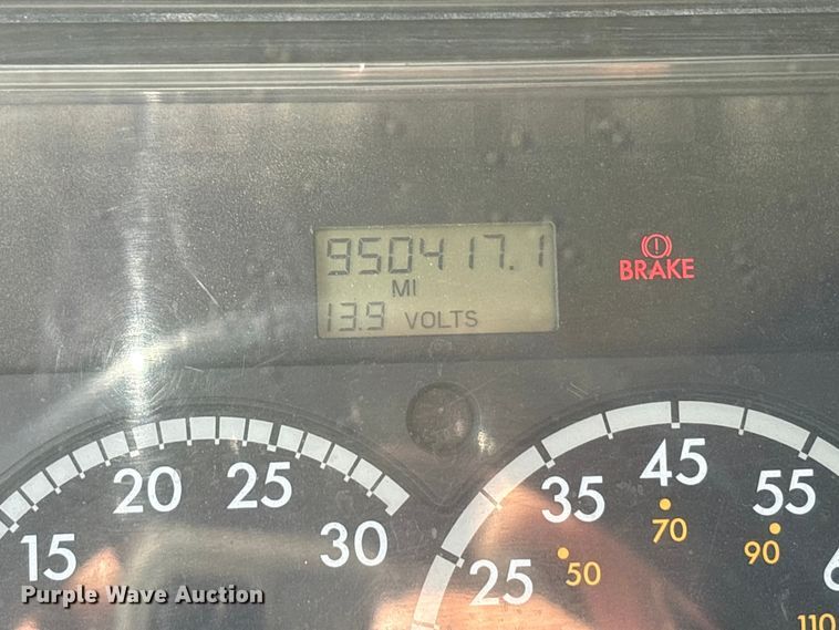 image for item EA7946 2008 Freightliner CL120 semi truck