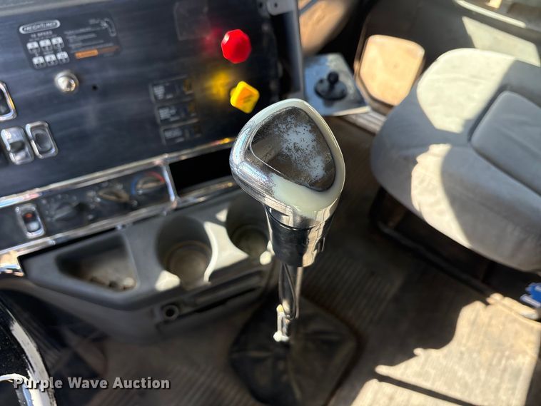 image for item EA7946 2008 Freightliner CL120 semi truck