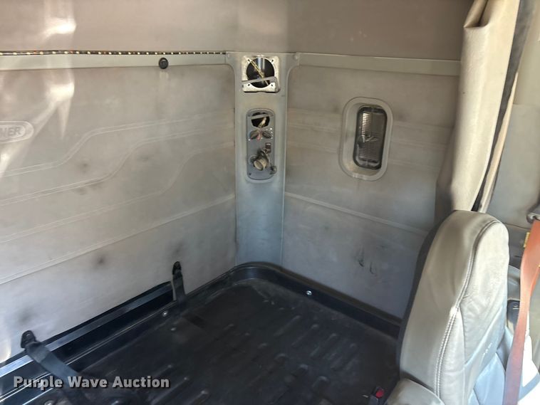 image for item EA7946 2008 Freightliner CL120 semi truck