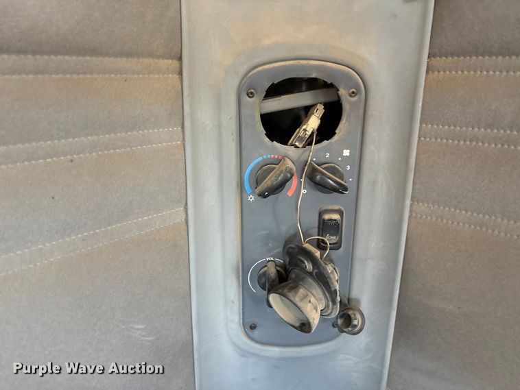 image for item EA7946 2008 Freightliner CL120 semi truck