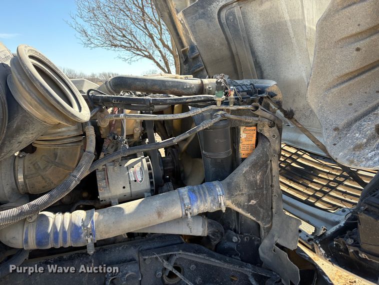 image for item EA7946 2008 Freightliner CL120 semi truck