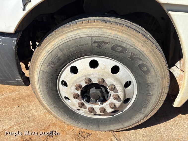 image for item EA7946 2008 Freightliner CL120 semi truck