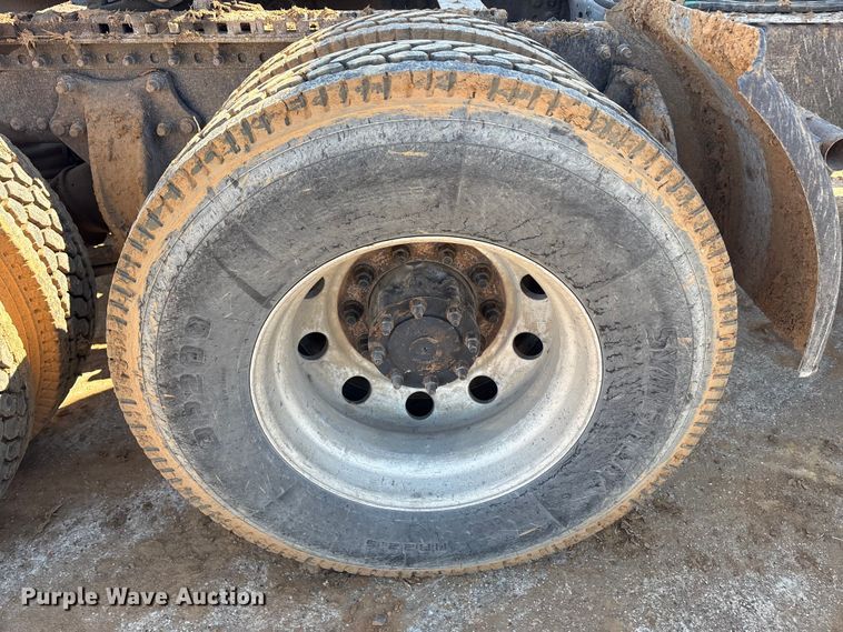 image for item EA7946 2008 Freightliner CL120 semi truck