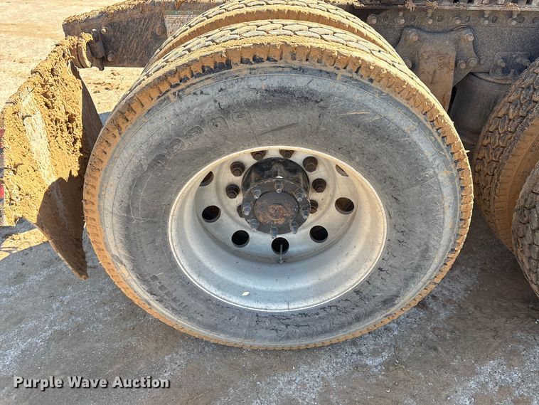 image for item EA7946 2008 Freightliner CL120 semi truck