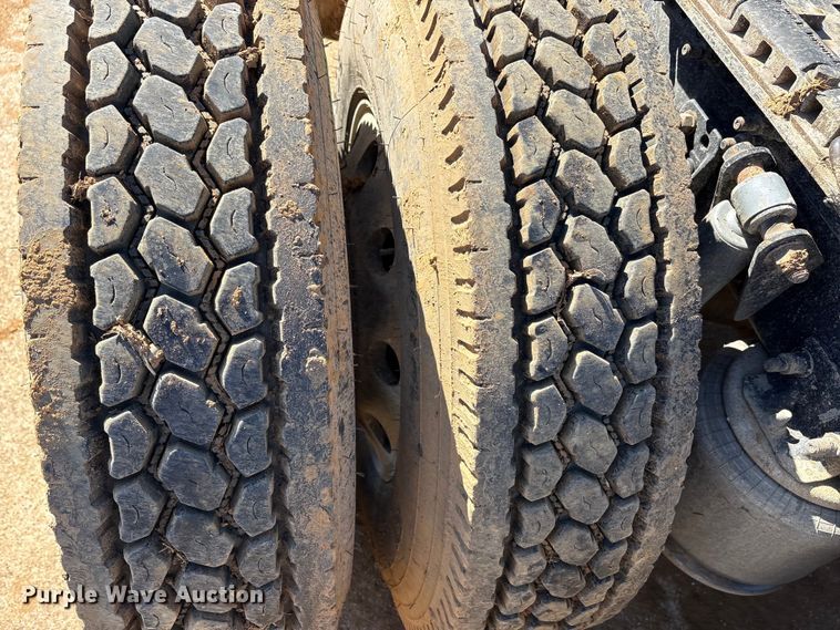 image for item EA7946 2008 Freightliner CL120 semi truck