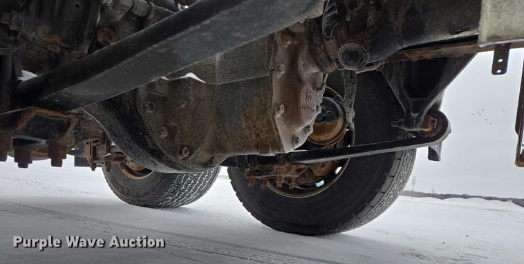 image for item EB1279 2015 Freightliner Cascadia semi truck