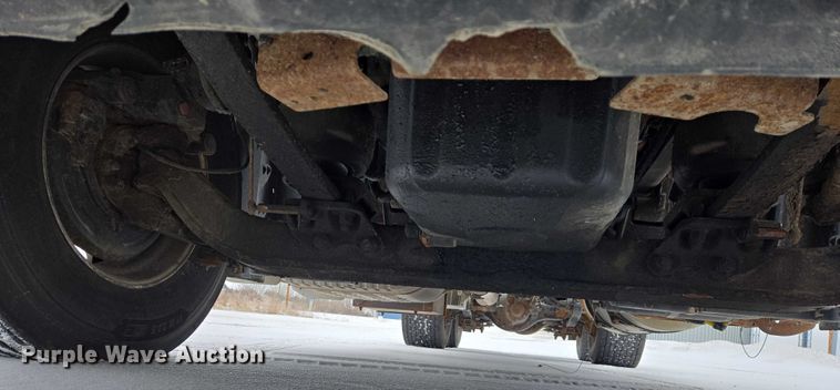 image for item EB1279 2015 Freightliner Cascadia semi truck