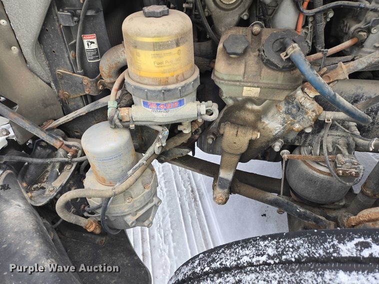 image for item EB1279 2015 Freightliner Cascadia semi truck