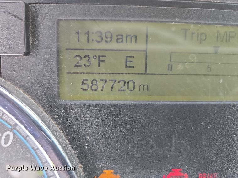 image for item EB1280 2015 Freightliner Cascadia semi truck