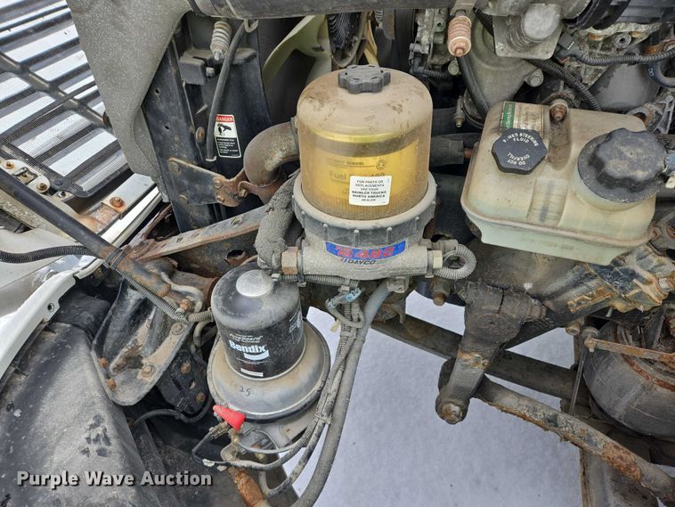 image for item EB1280 2015 Freightliner Cascadia semi truck