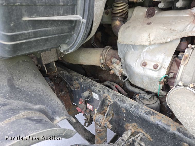 image for item EB1280 2015 Freightliner Cascadia semi truck