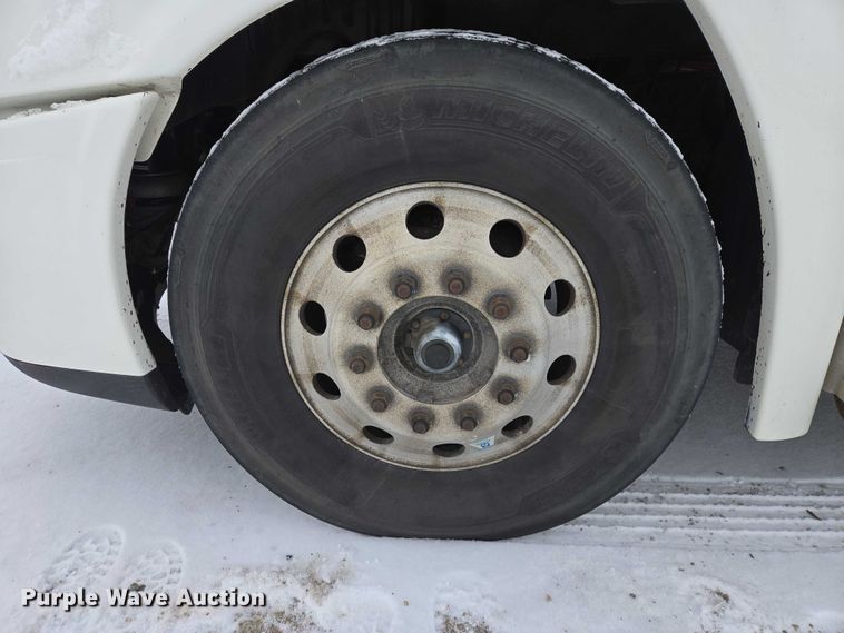 image for item EB1280 2015 Freightliner Cascadia semi truck