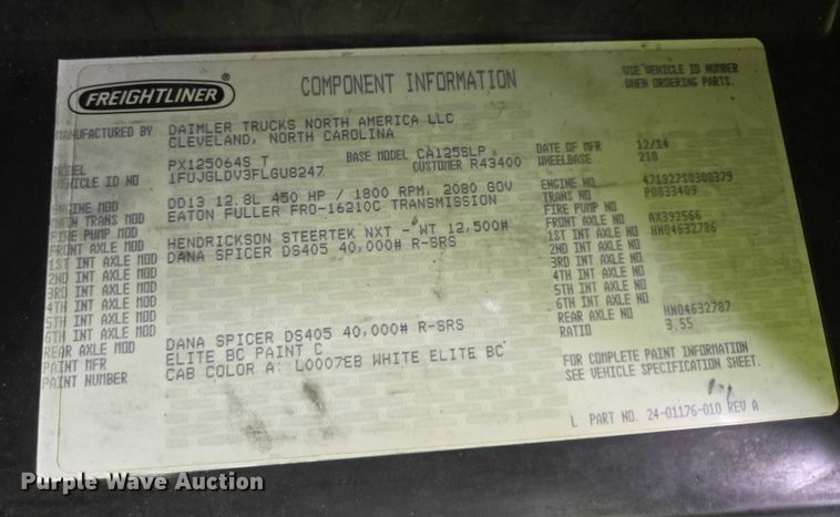 image for item EB1280 2015 Freightliner Cascadia semi truck